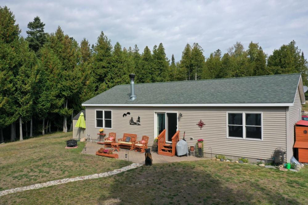 Currently Displayed Property Photo