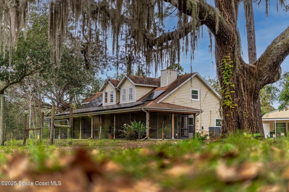 Currently Displayed Property Photo