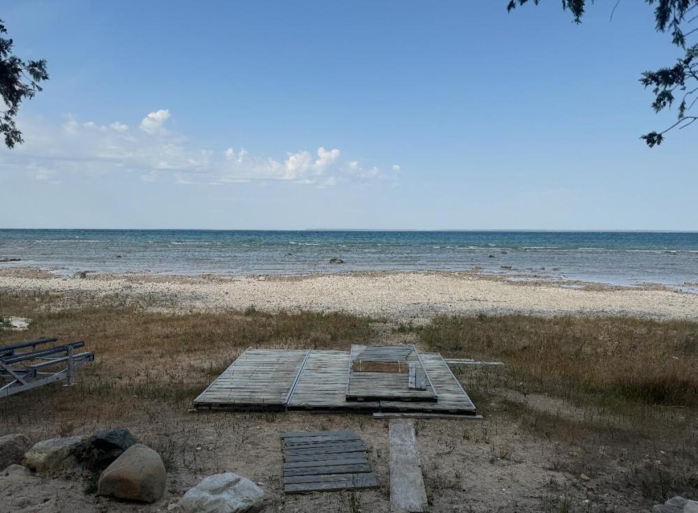 Currently Displayed Property Photo