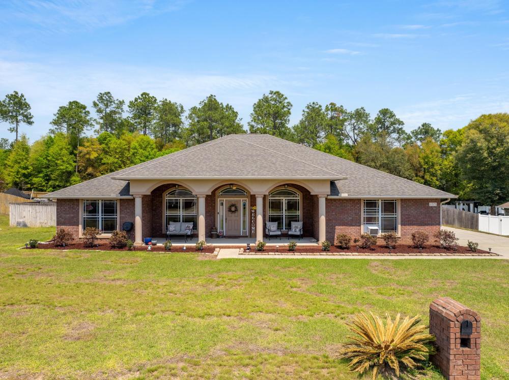 Currently Displayed Property Photo