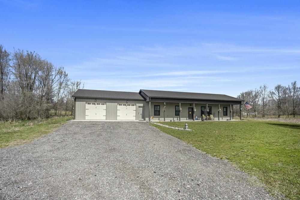 Currently Displayed Property Photo