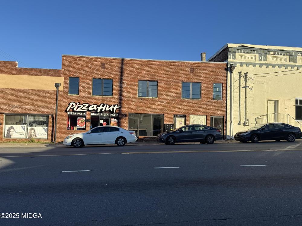 Currently Displayed Property Photo