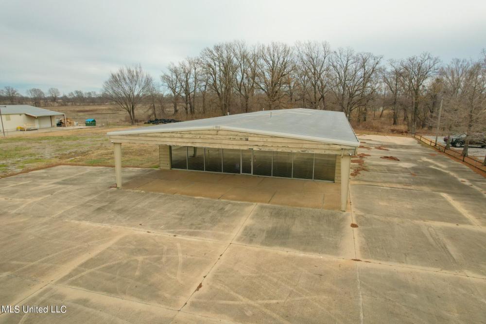 Currently Displayed Property Photo