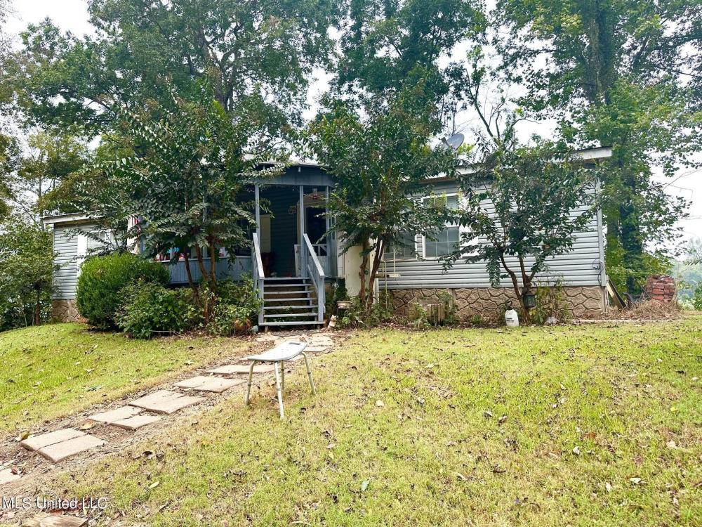 Currently Displayed Property Photo