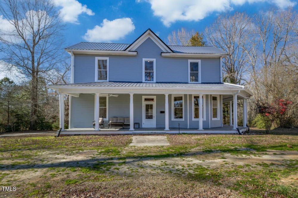 Currently Displayed Property Photo
