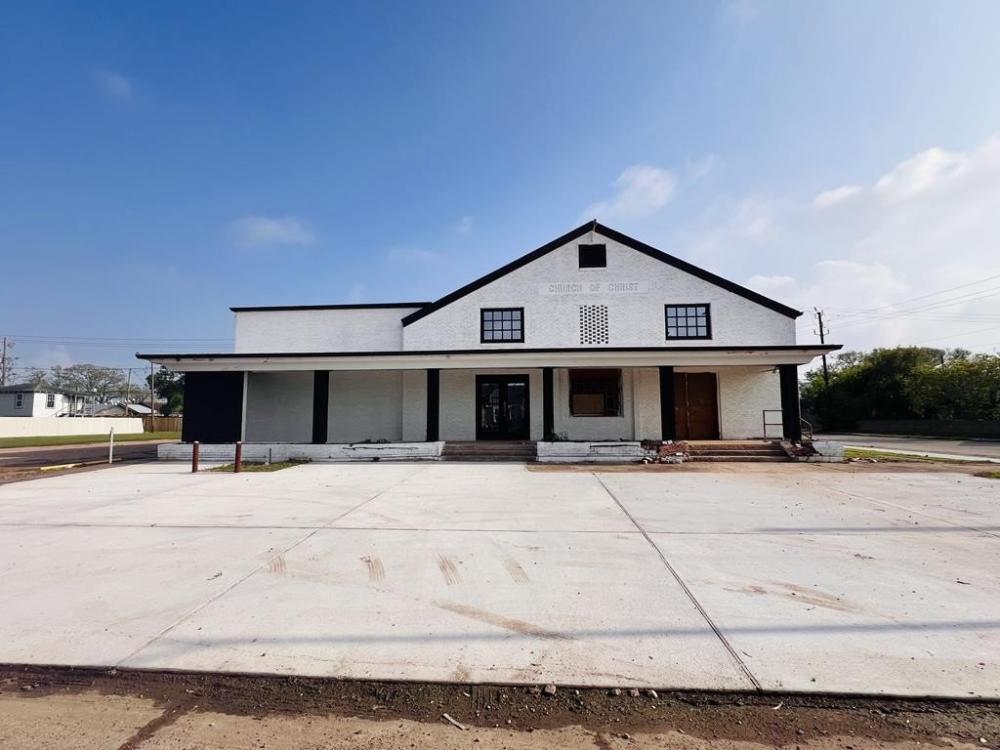 Currently Displayed Property Photo