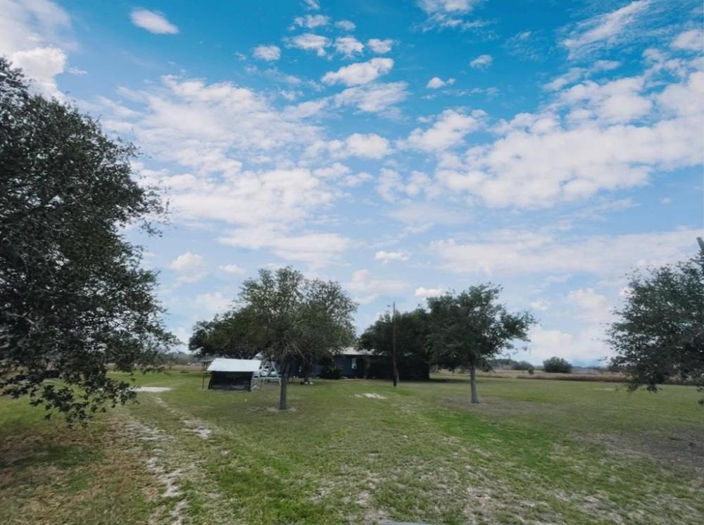 Currently Displayed Property Photo