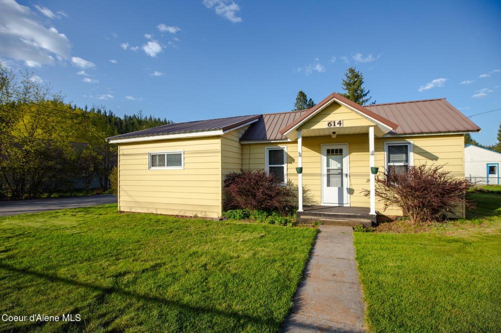 Currently Displayed Property Photo