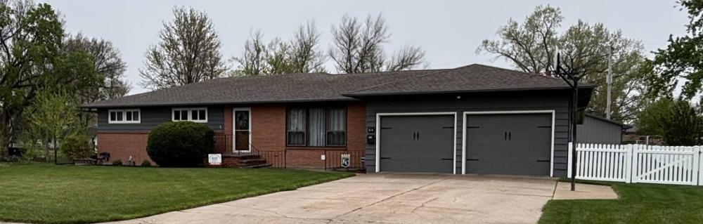 Currently Displayed Property Photo