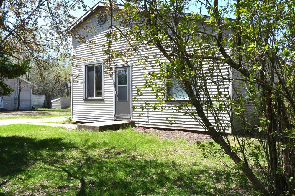 Currently Displayed Property Photo