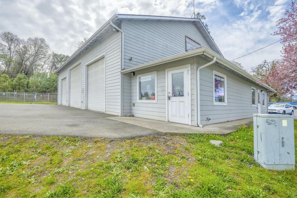 Currently Displayed Property Photo