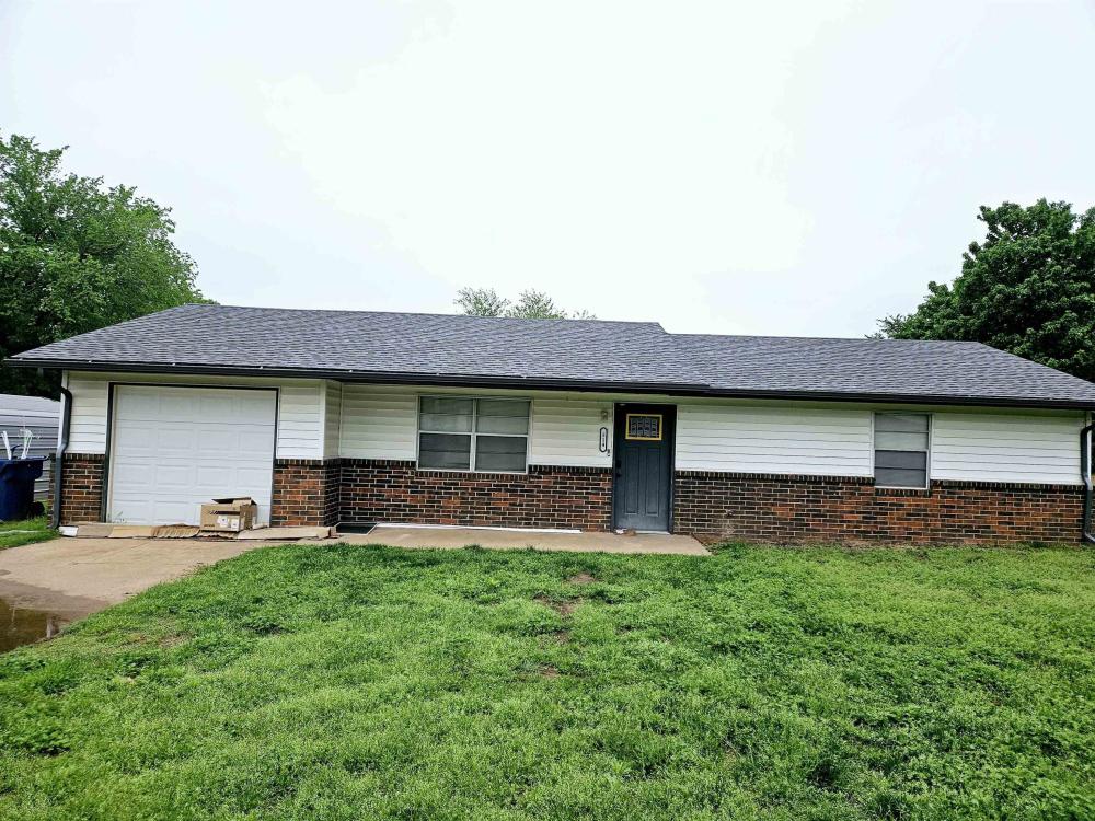 Currently Displayed Property Photo