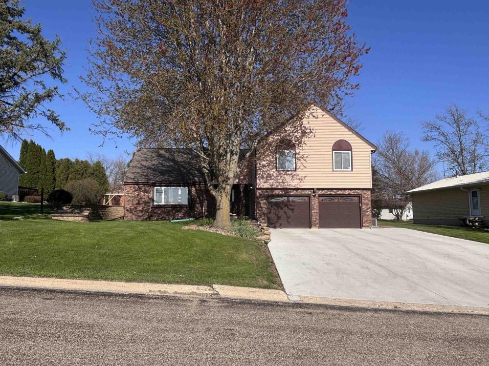 Currently Displayed Property Photo