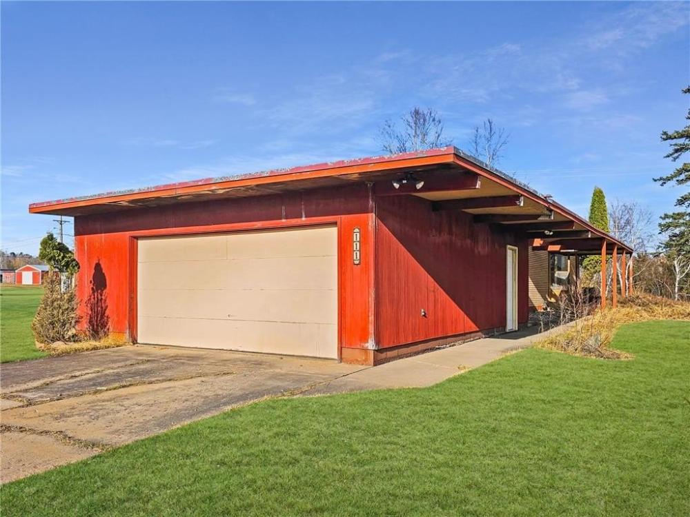 Currently Displayed Property Photo