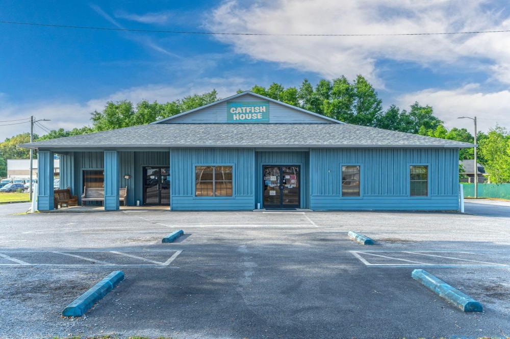 Currently Displayed Property Photo