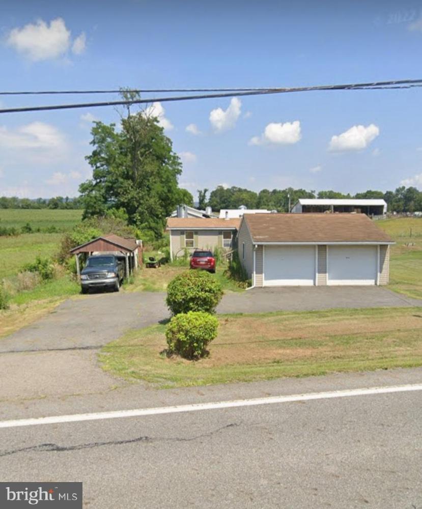 Currently Displayed Property Photo