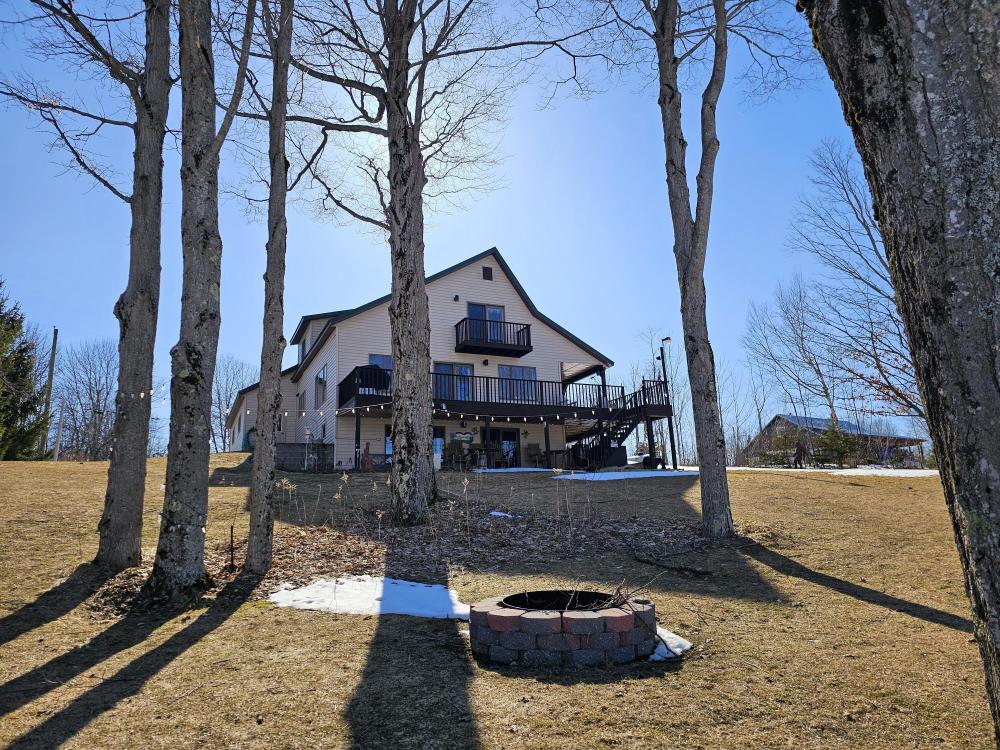 Currently Displayed Property Photo