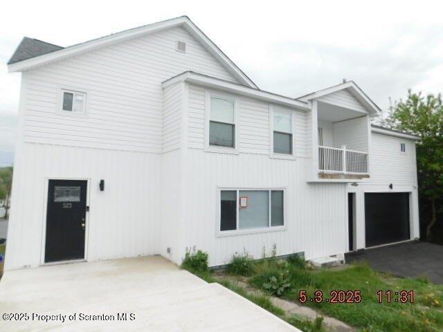 Currently Displayed Property Photo