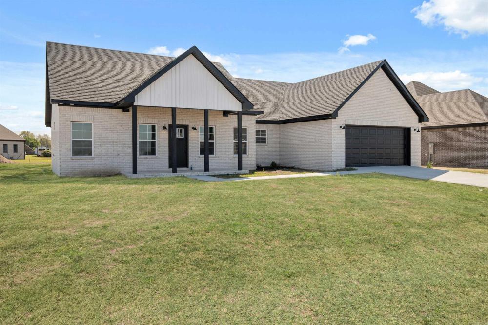 Currently Displayed Property Photo