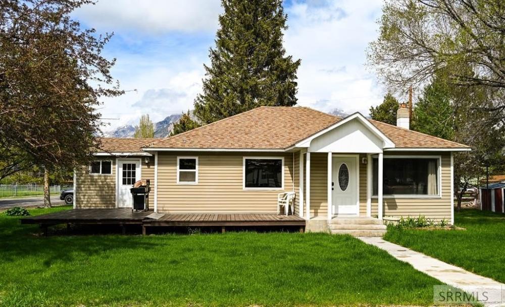 Currently Displayed Property Photo