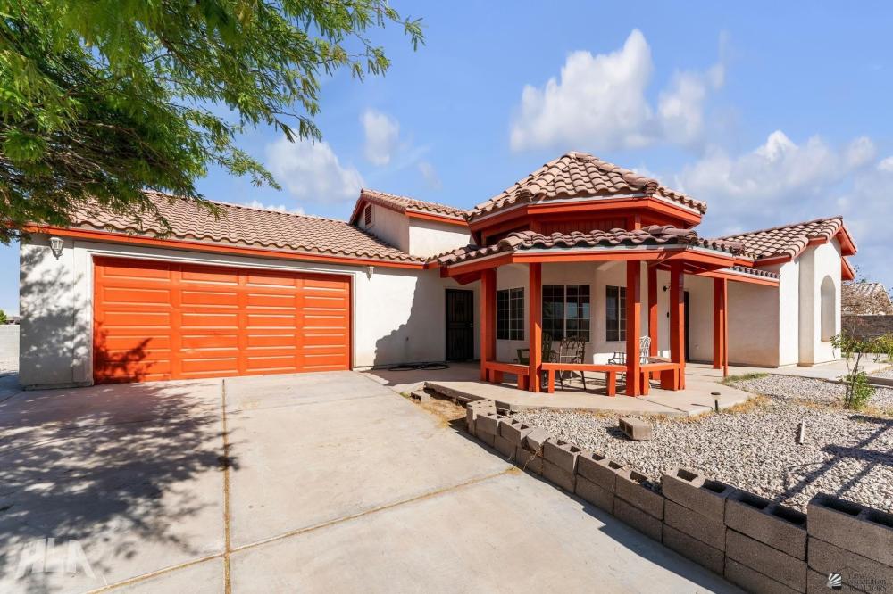 Currently Displayed Property Photo