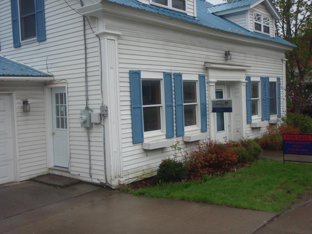 Currently Displayed Property Photo