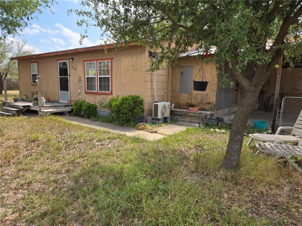 Currently Displayed Property Photo