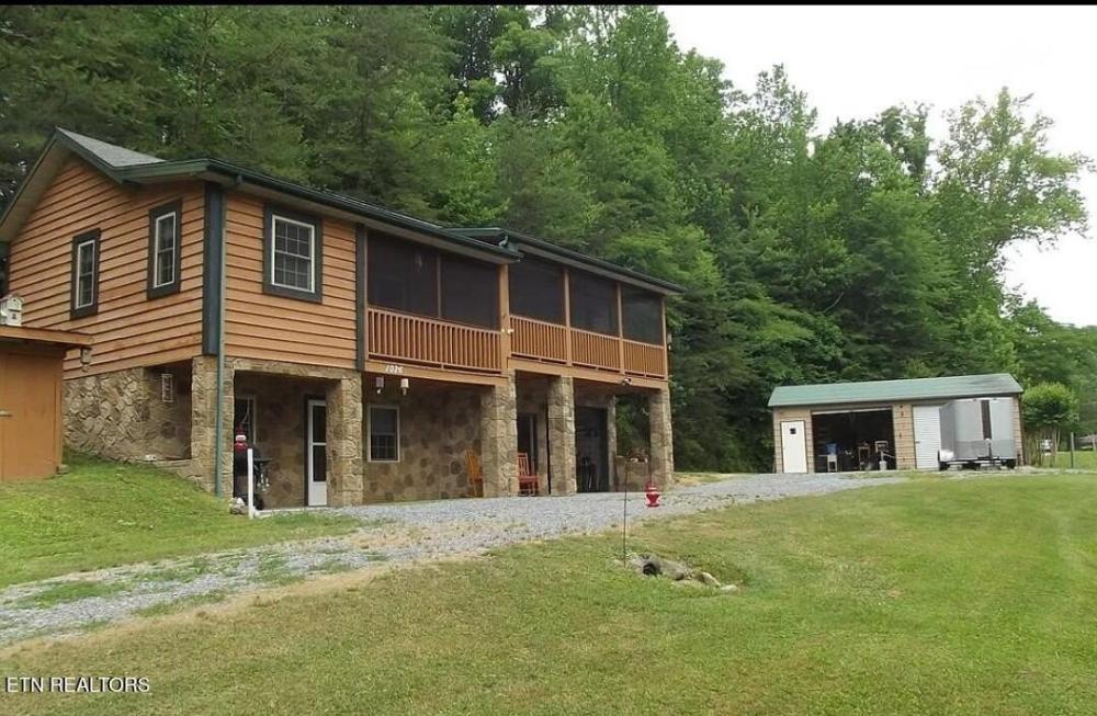 Currently Displayed Property Photo