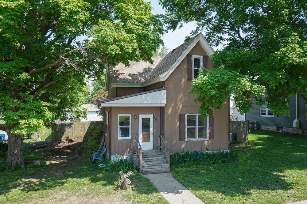 Currently Displayed Property Photo