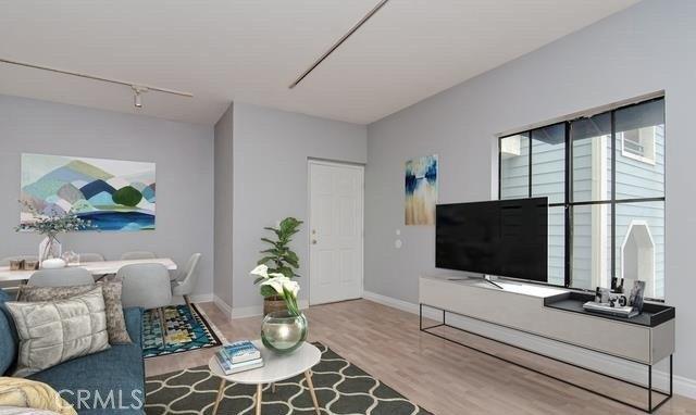 Currently Displayed Property Photo