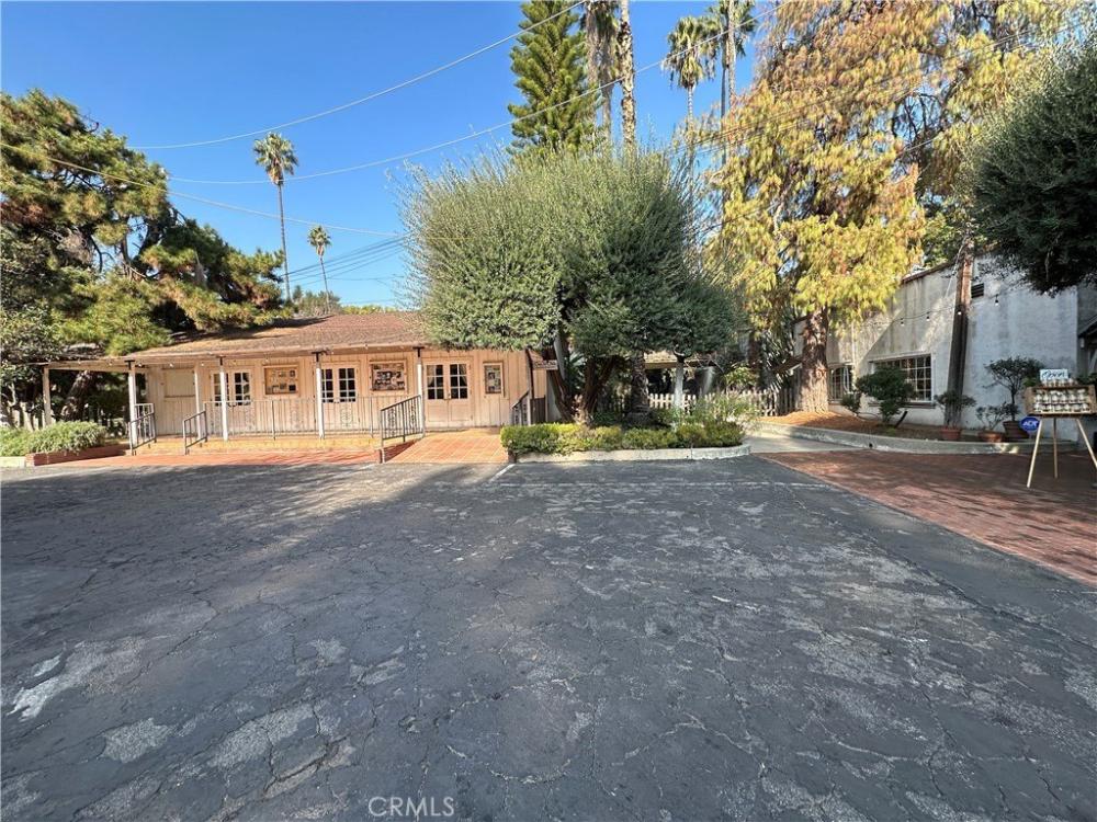 Currently Displayed Property Photo