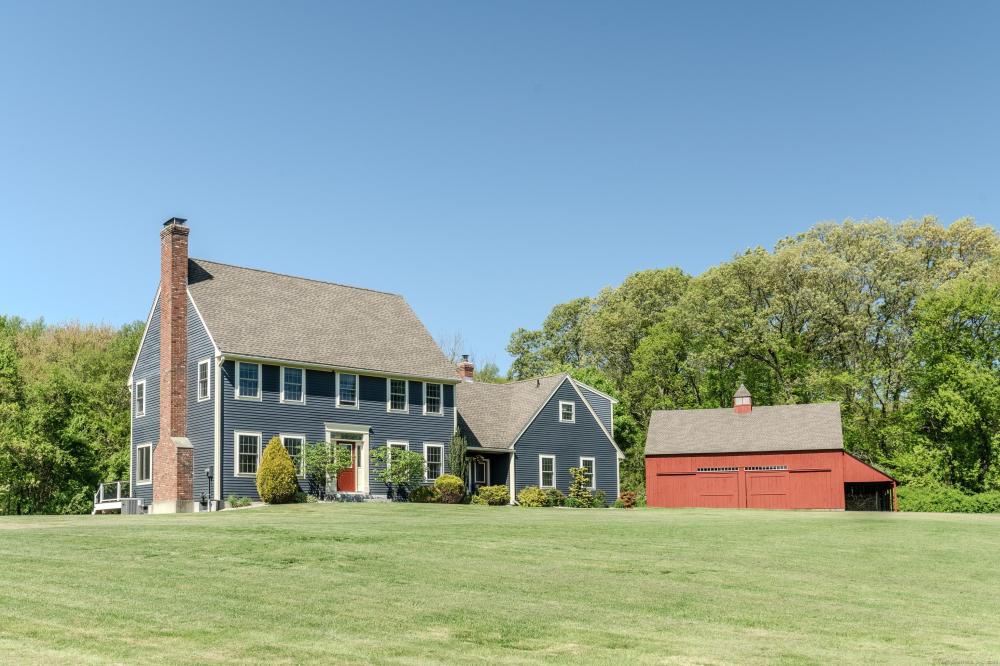 Currently Displayed Property Photo