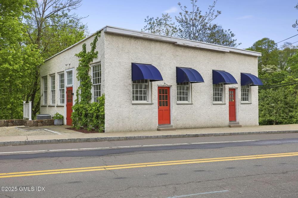 Currently Displayed Property Photo