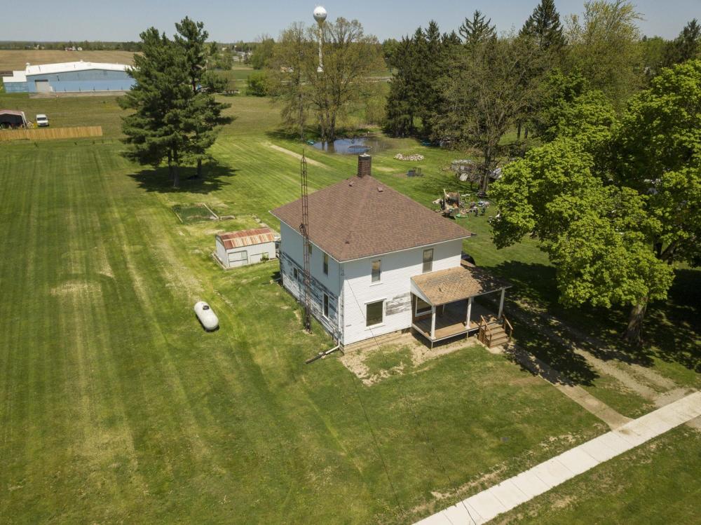 Currently Displayed Property Photo