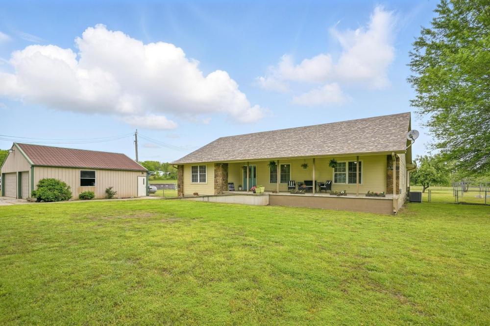Currently Displayed Property Photo