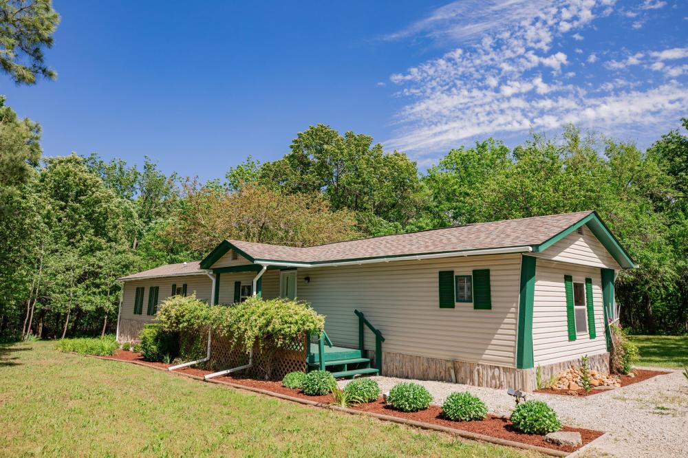 Currently Displayed Property Photo
