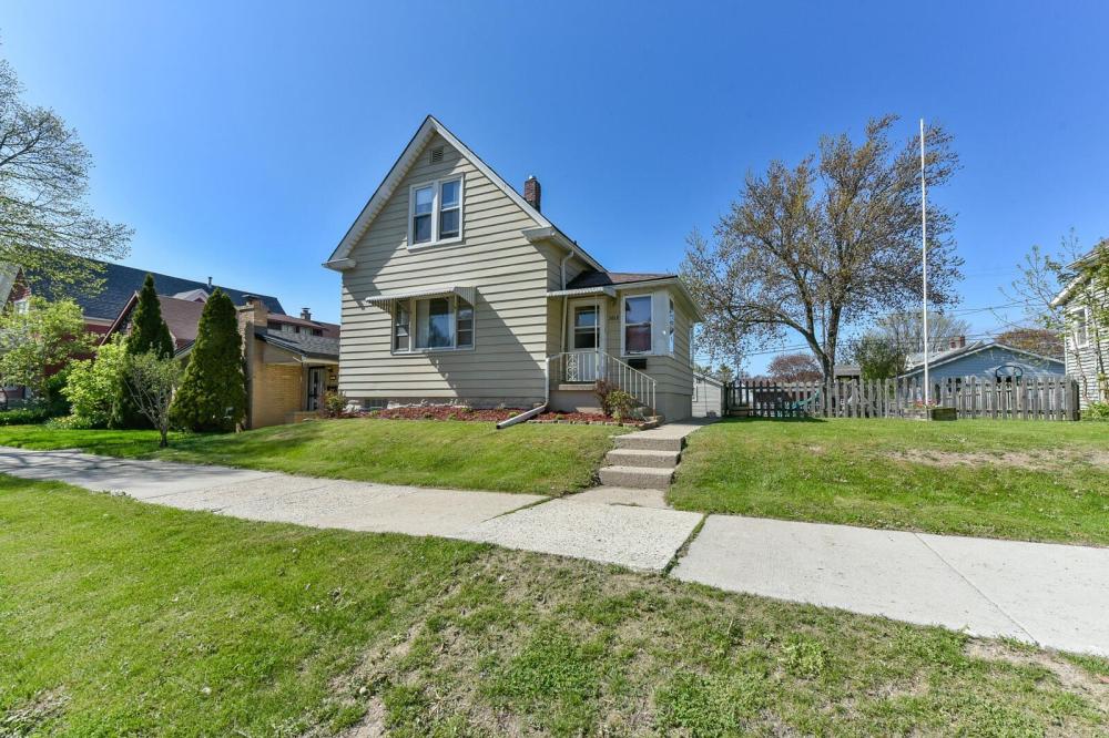 Currently Displayed Property Photo