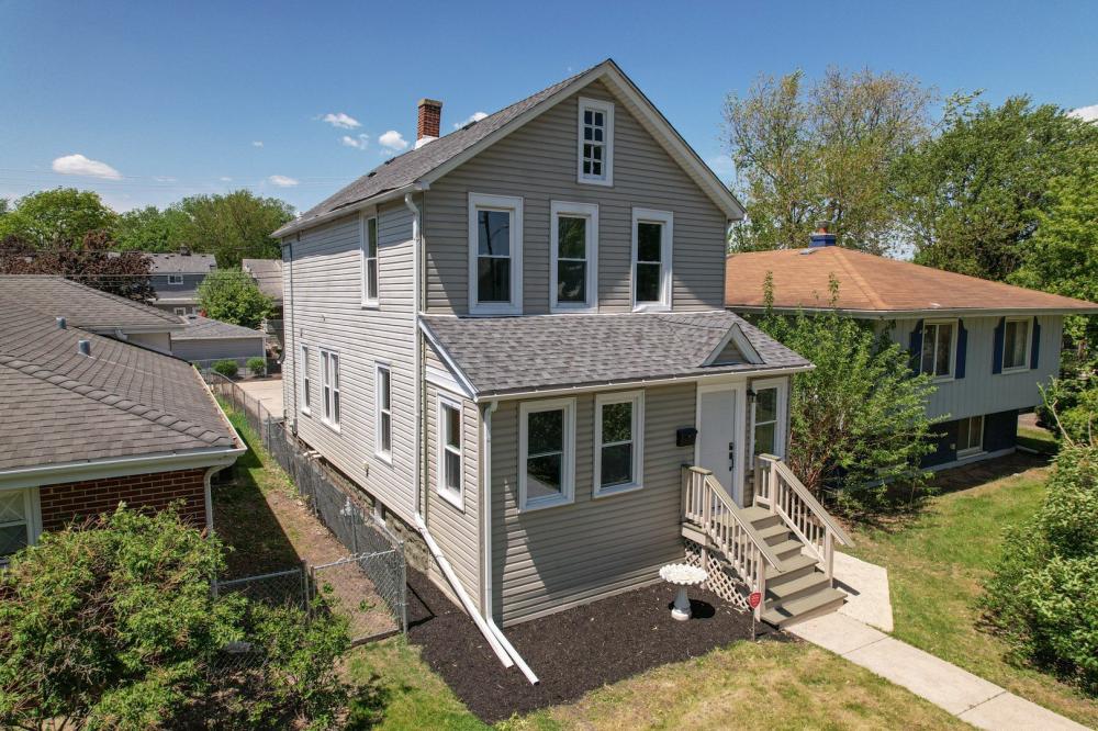 Currently Displayed Property Photo
