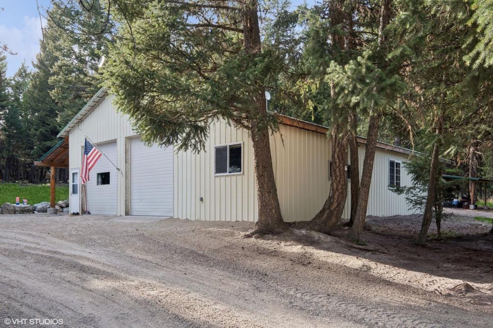 Currently Displayed Property Photo
