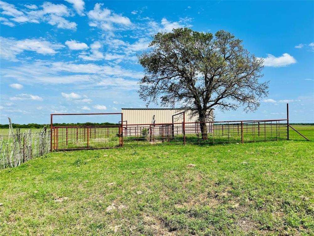 Currently Displayed Property Photo