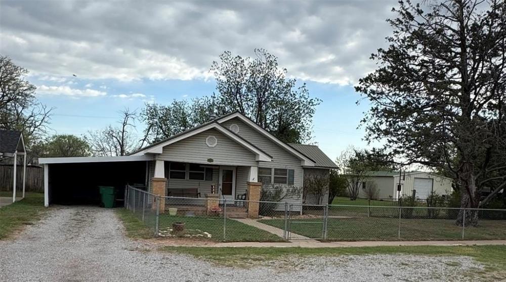Currently Displayed Property Photo