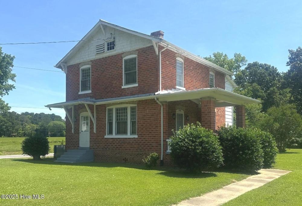 Currently Displayed Property Photo