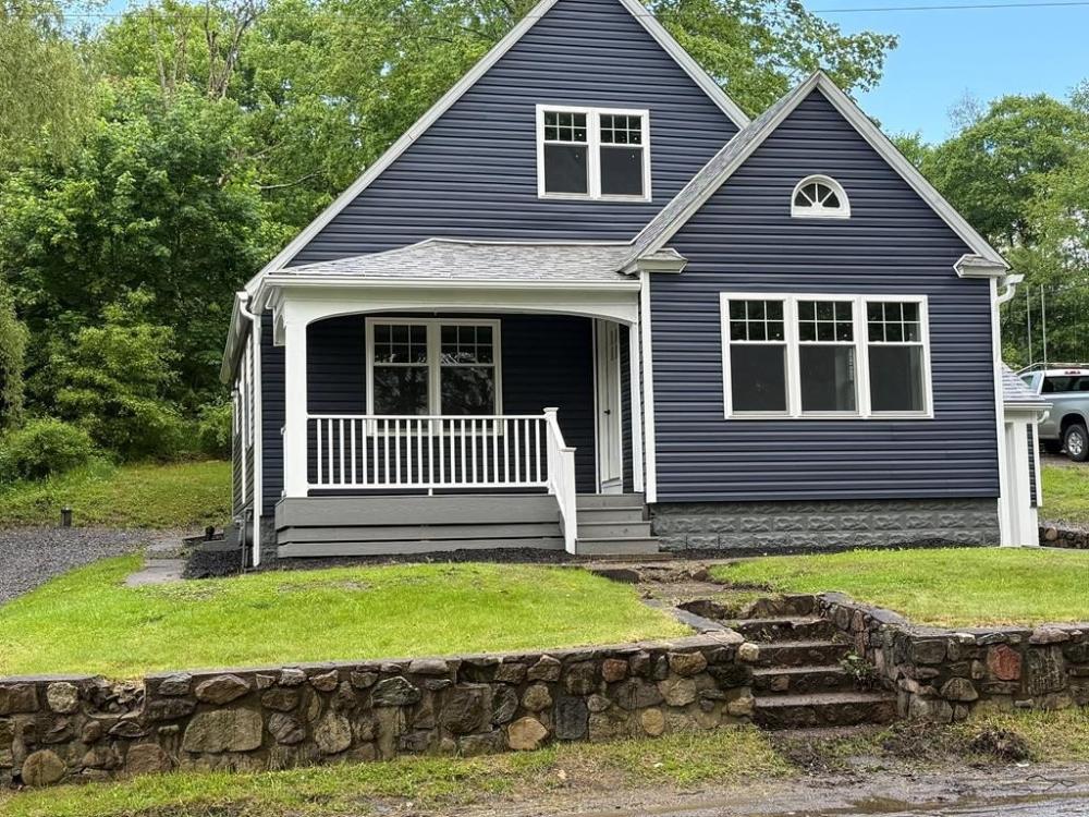 Currently Displayed Property Photo