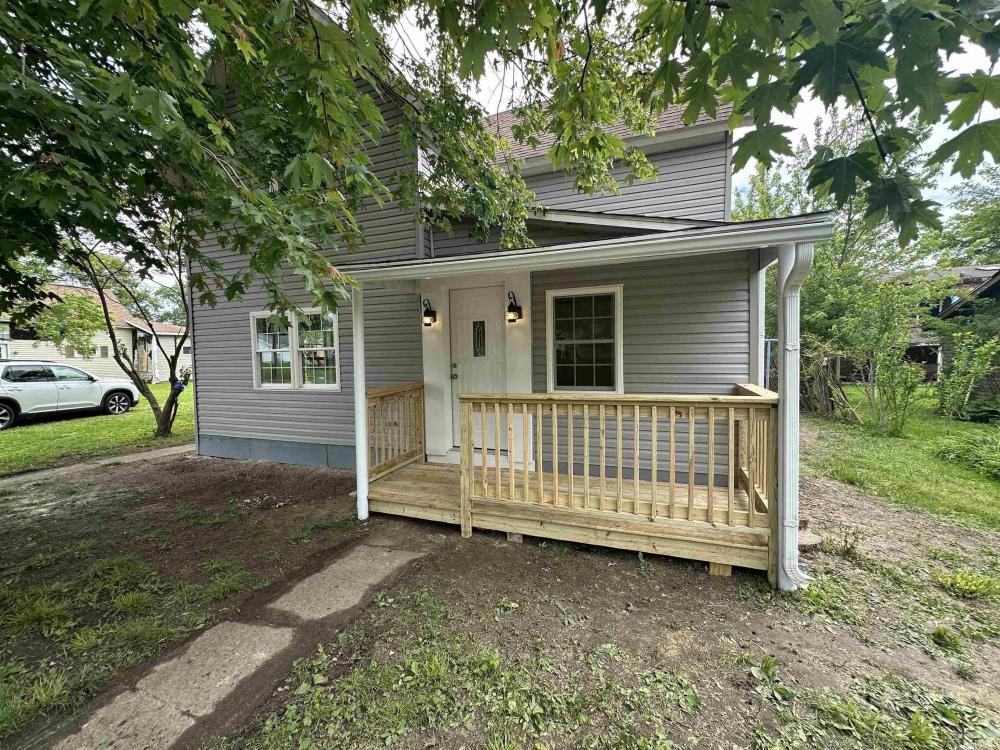 Currently Displayed Property Photo