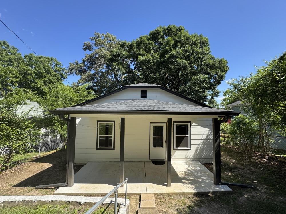 Currently Displayed Property Photo