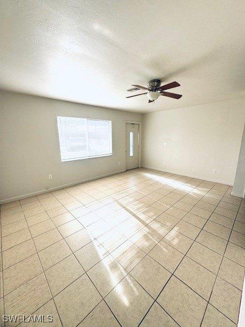 Currently Displayed Property Photo