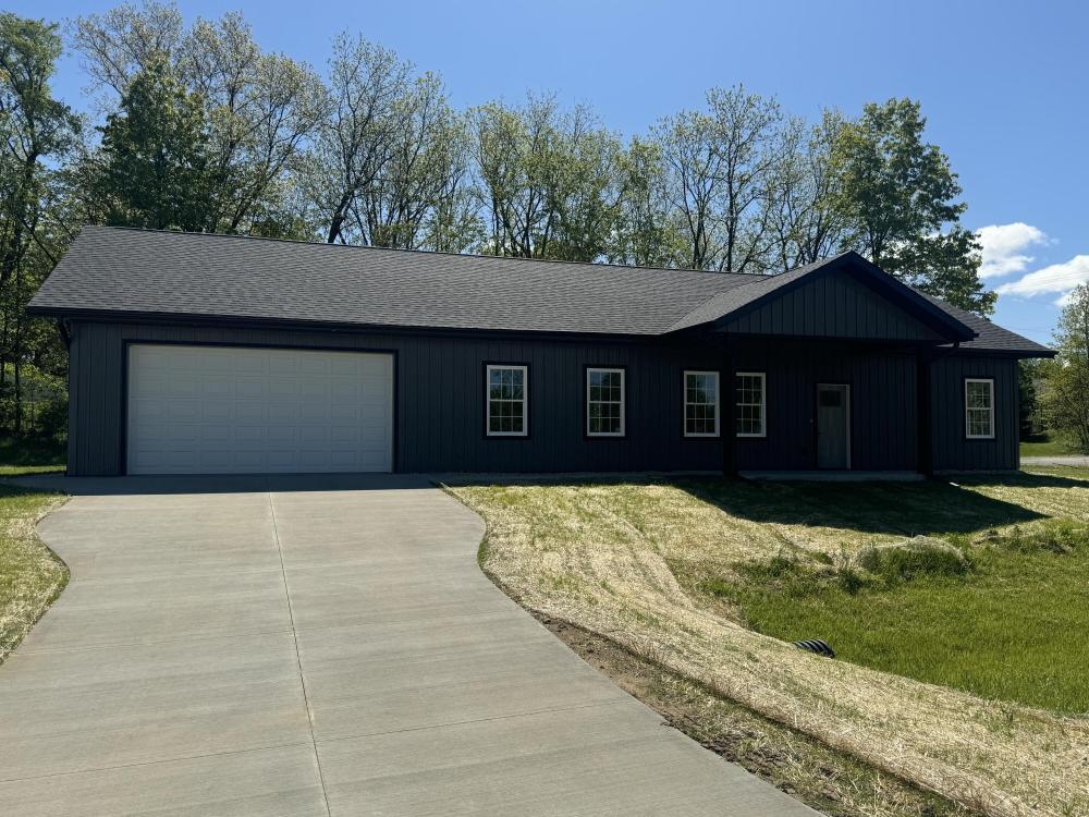 Currently Displayed Property Photo