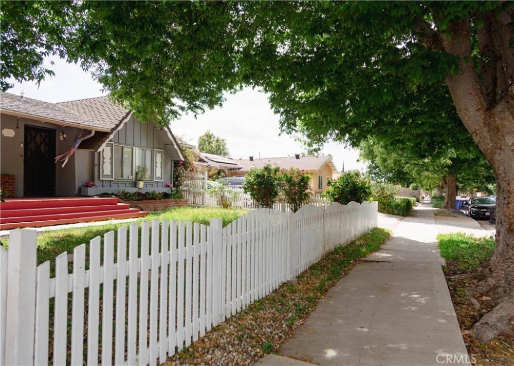 Currently Displayed Property Photo