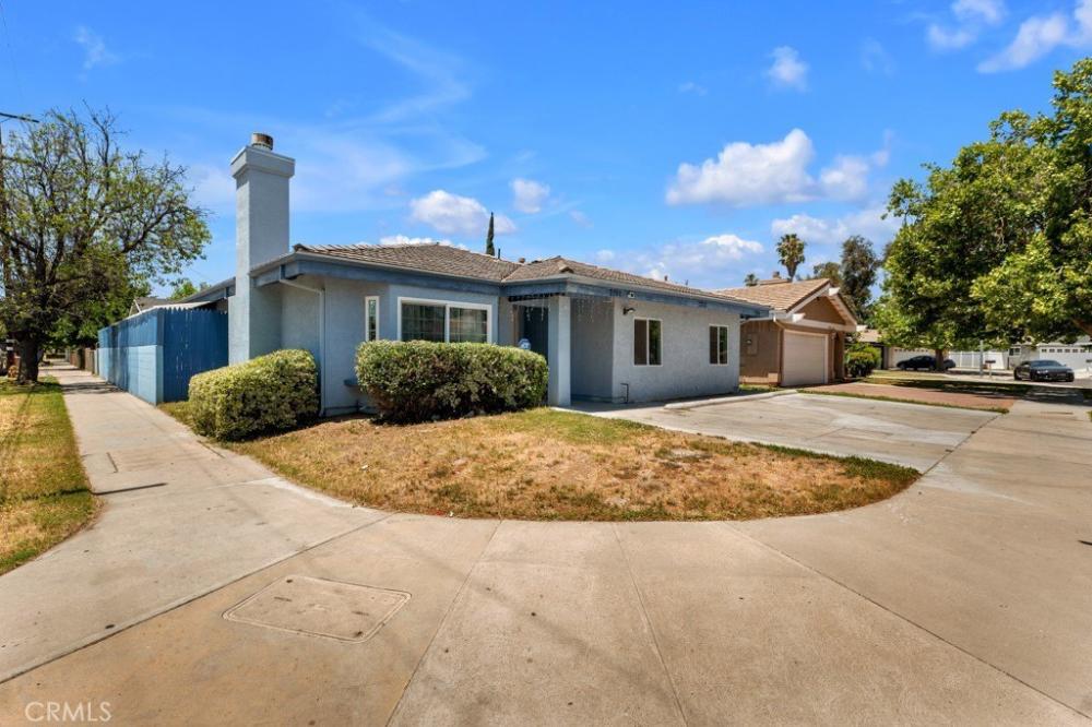 Currently Displayed Property Photo