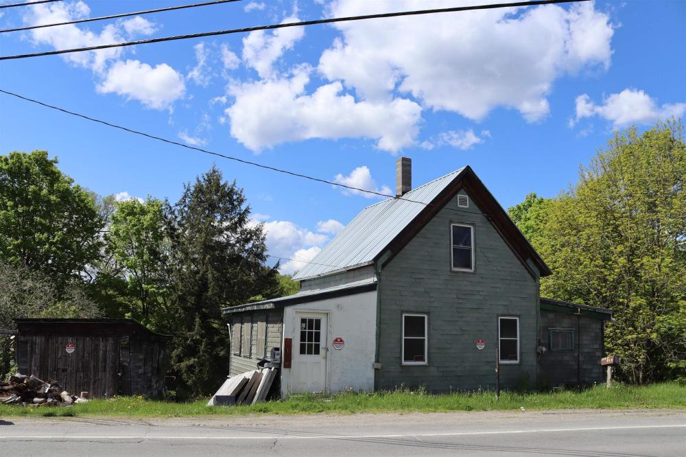 Currently Displayed Property Photo